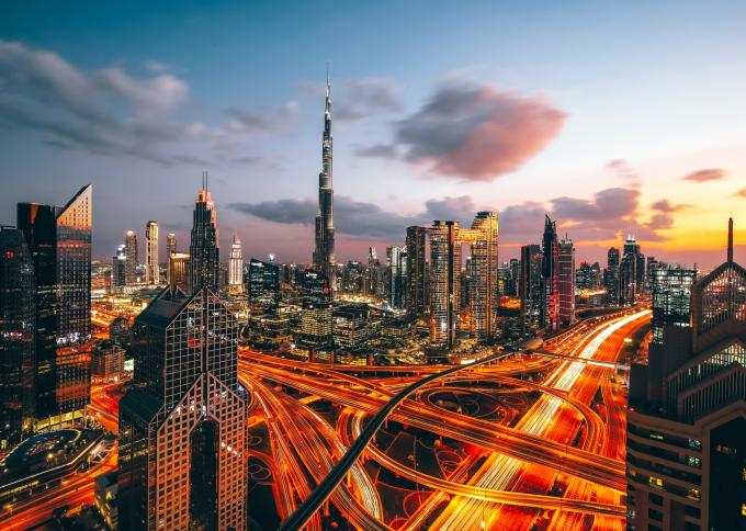 Abu Dhabi i Dubaj – plażowe wakacje z metropolią w tle 